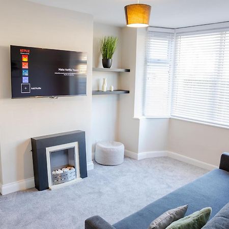 Lymer House - Stylish 3 Bedroom House In Wolverhampton Luaran gambar