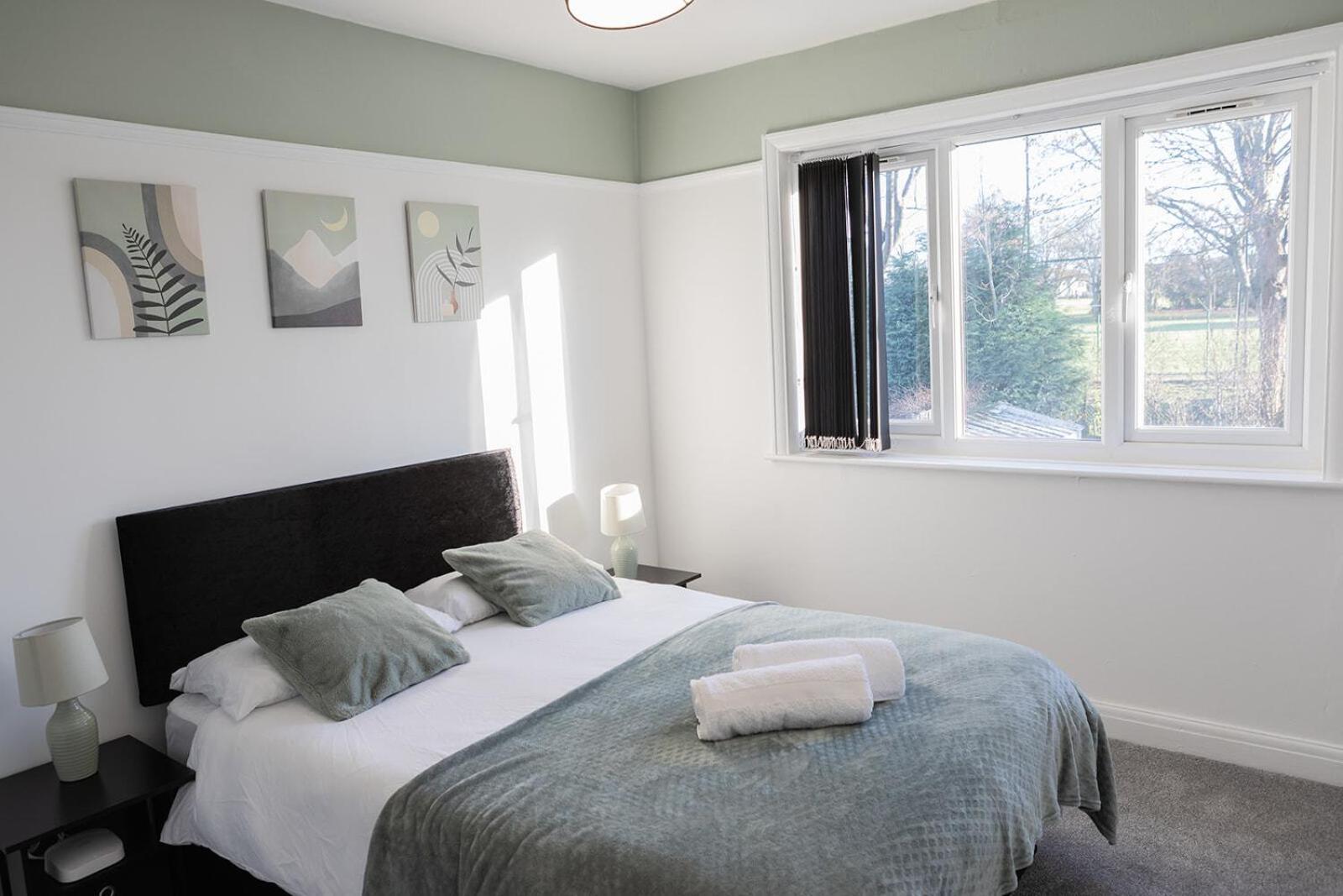 Lymer House - Stylish 3 Bedroom House In Wolverhampton Luaran gambar