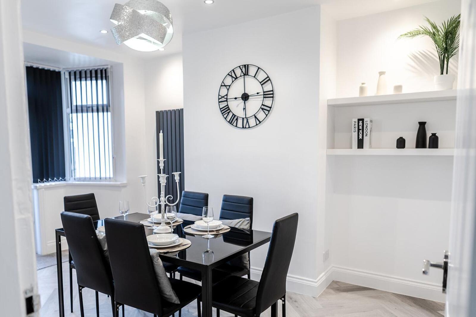 Lymer House - Stylish 3 Bedroom House In Wolverhampton Luaran gambar