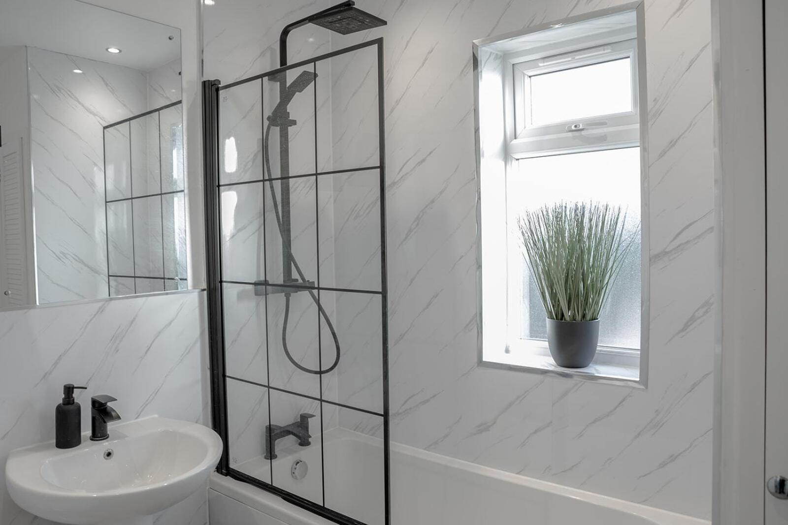 Lymer House - Stylish 3 Bedroom House In Wolverhampton Luaran gambar