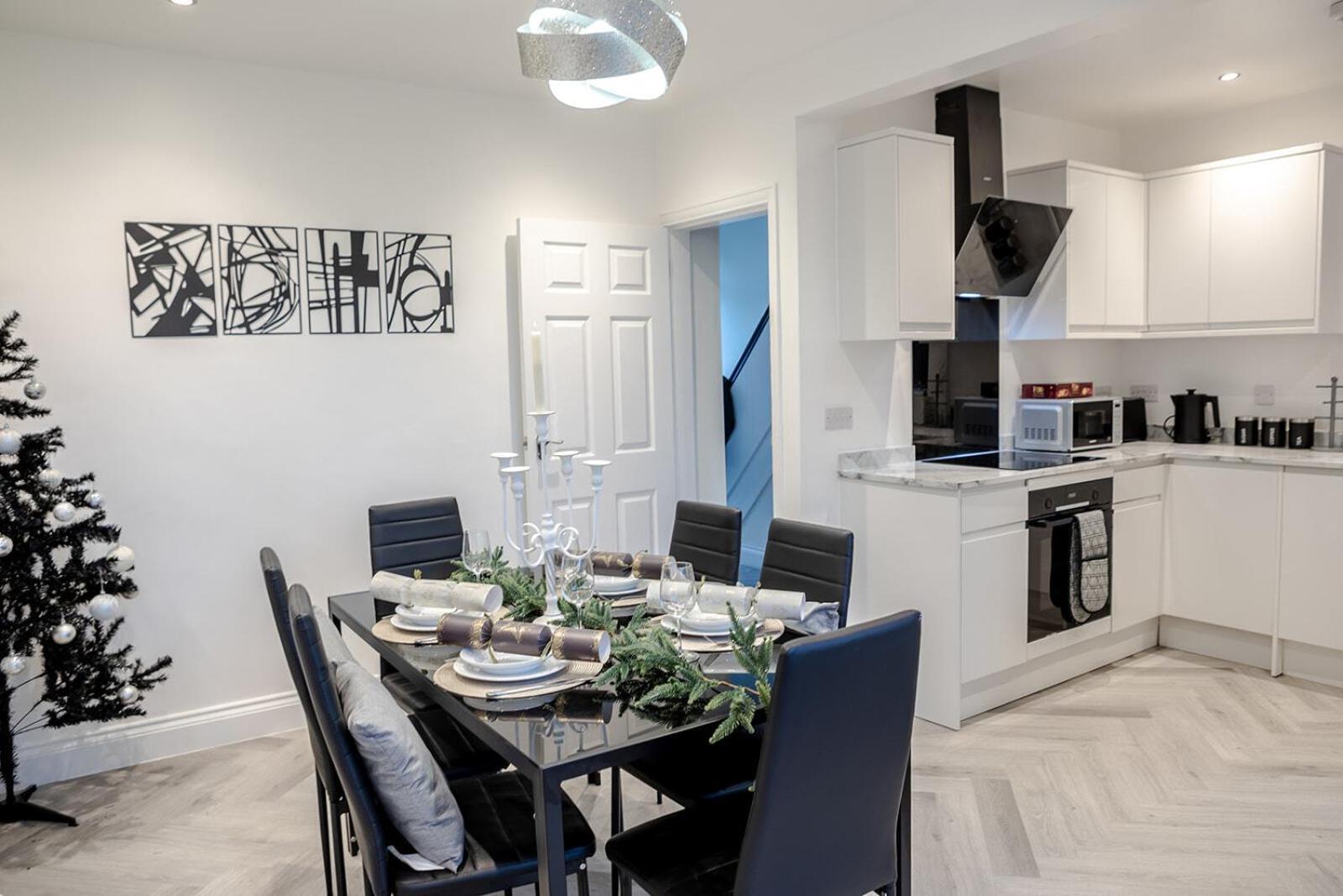 Lymer House - Stylish 3 Bedroom House In Wolverhampton Luaran gambar